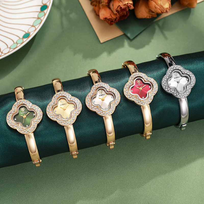 Kadın Lüks Elmas İşlemeli Dört - Luxury Watch Kids incelemesi ve fiyatı