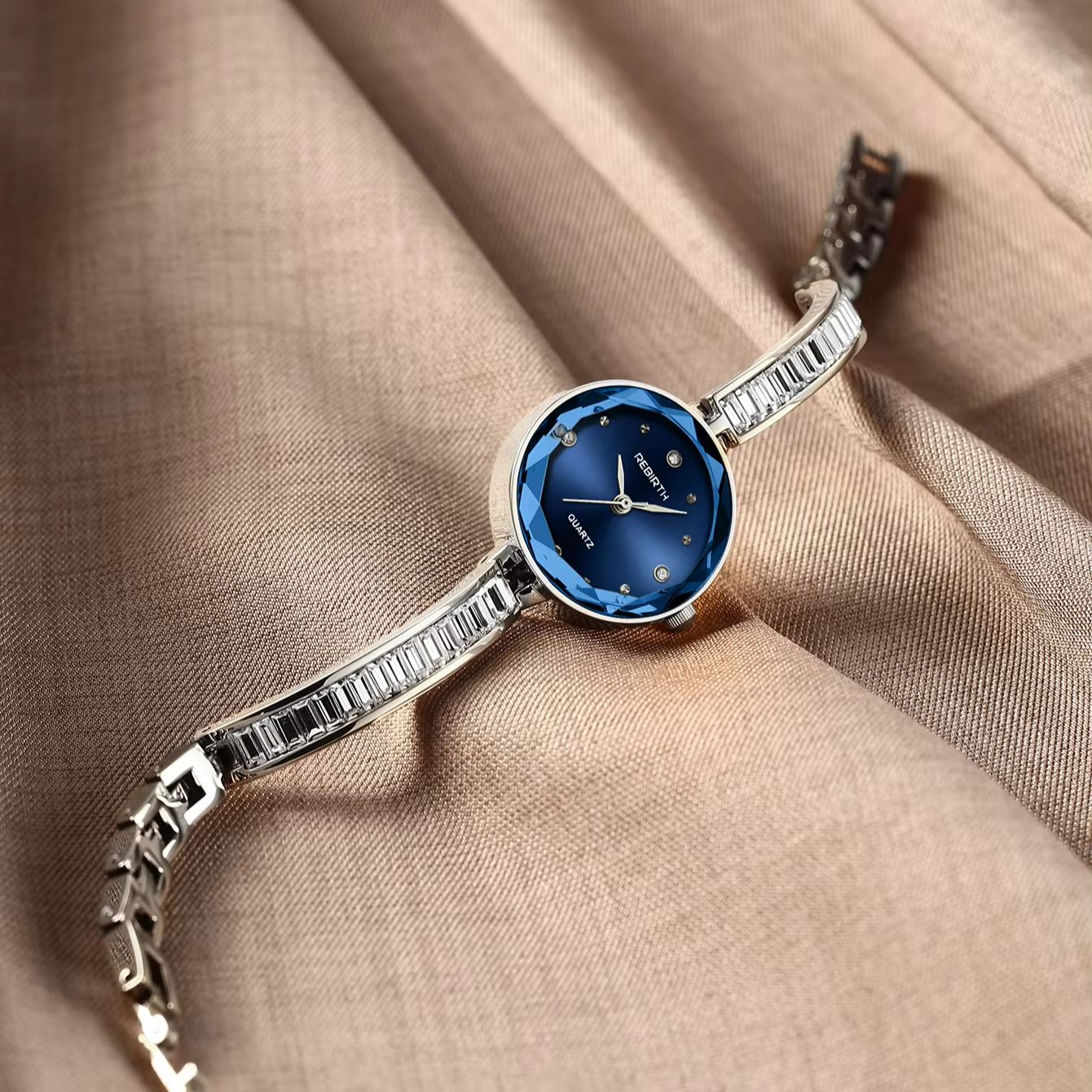 Hafif Lüks Kesim Mavi Cam Kadr - Luxury Watch Diamond incelemesi ve fiyatı